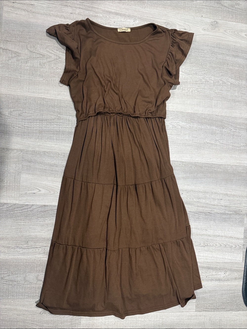 Casual Brown Tiered Midi Dress with Flutter Sleeves